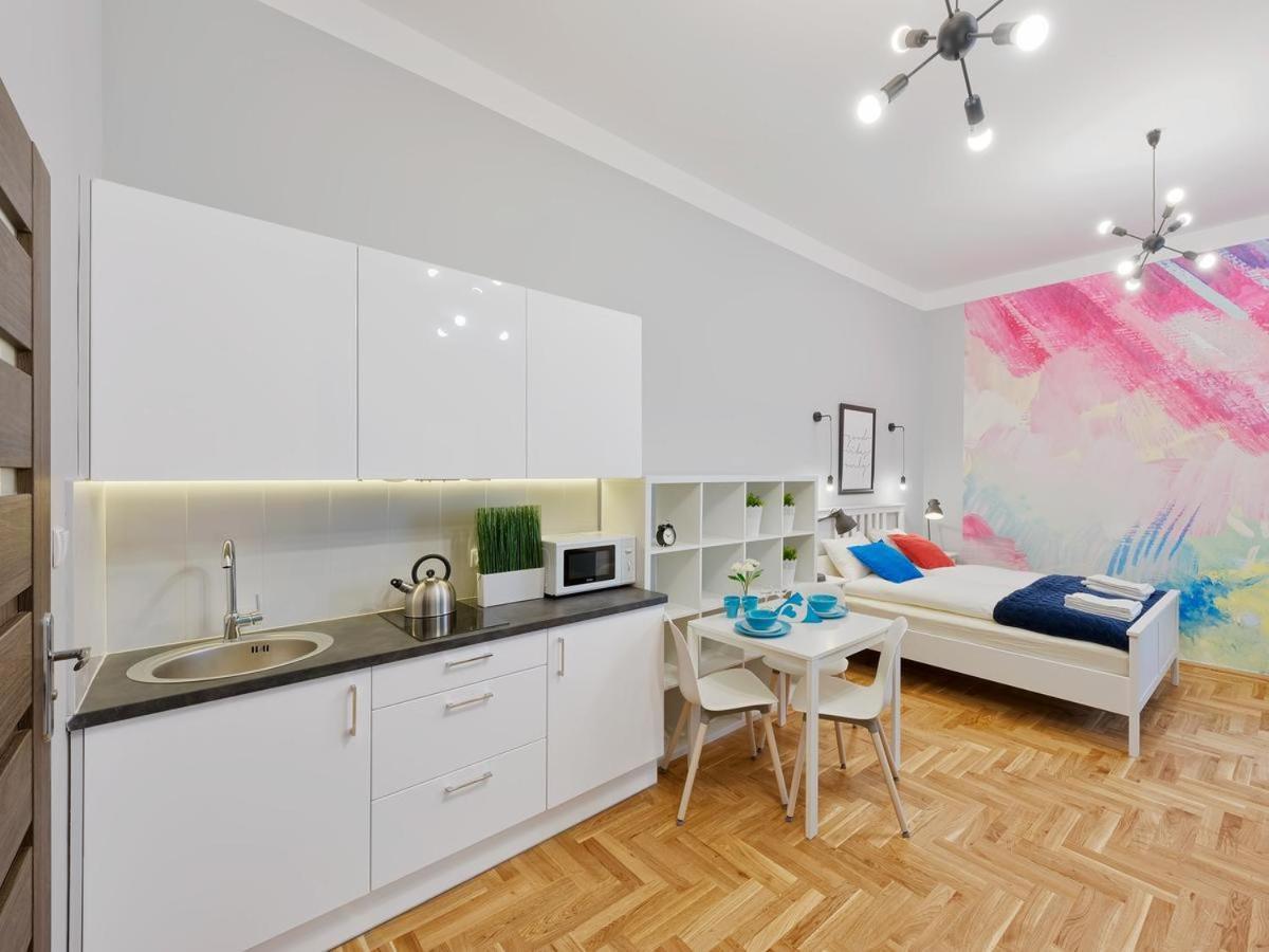 Ok Krak Apartments คราคูฟ ภายนอก รูปภาพ